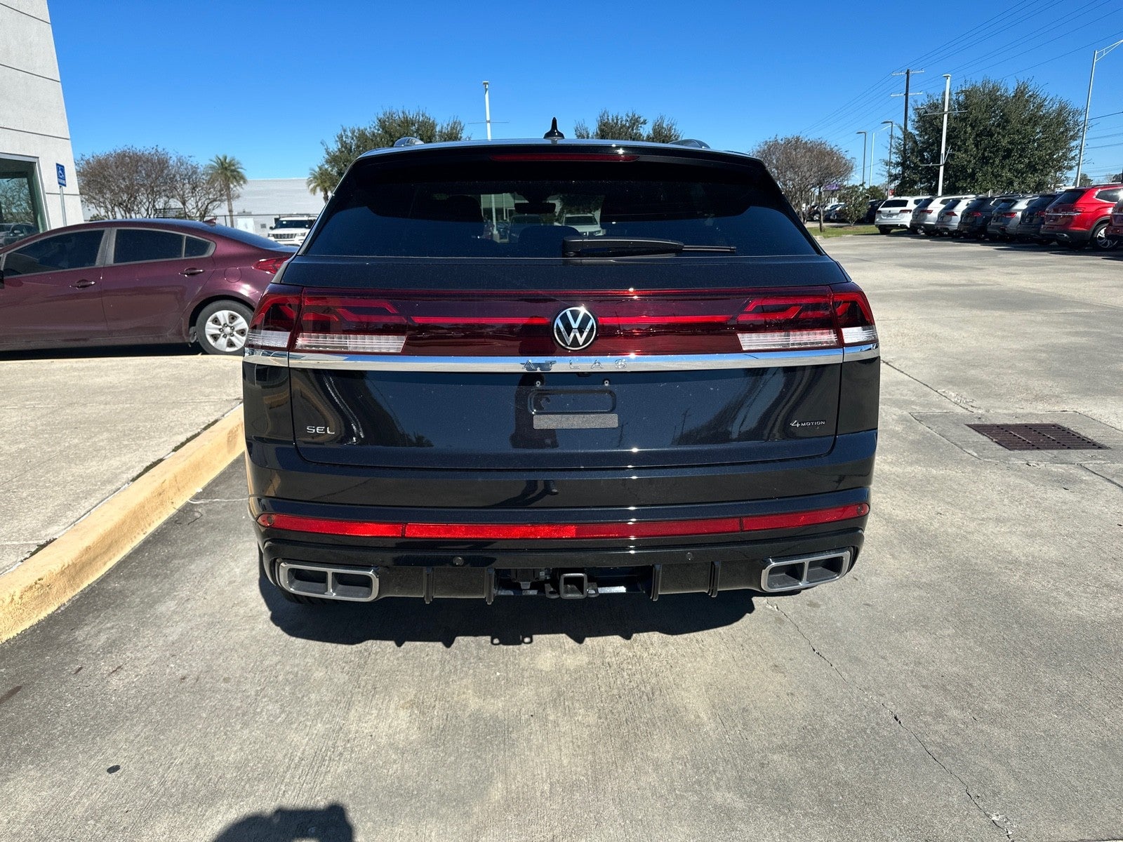 2026 Volkswagen Atlas Cross Sport 2.0T SEL Premium R-Line 4MOTION