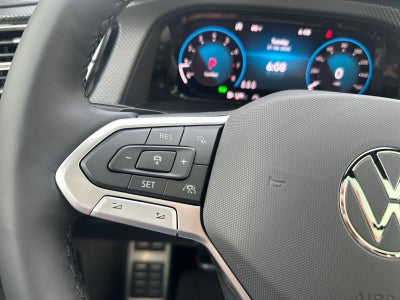 2026 Volkswagen Atlas Cross Sport 2.0T SEL Premium R-Line 4MOTION