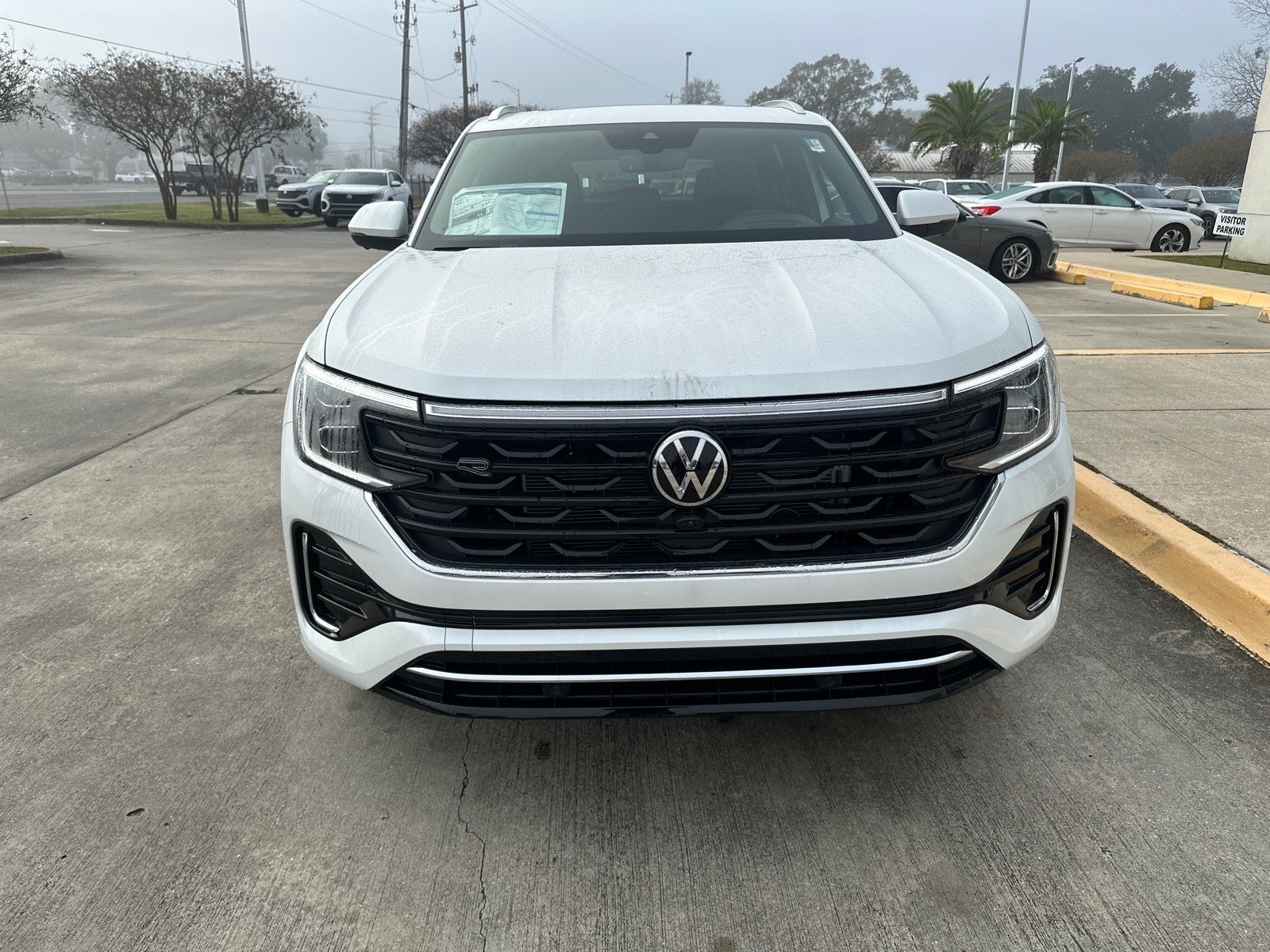 2026 Volkswagen Atlas Cross Sport 2.0T SEL Premium R-Line 4MOTION