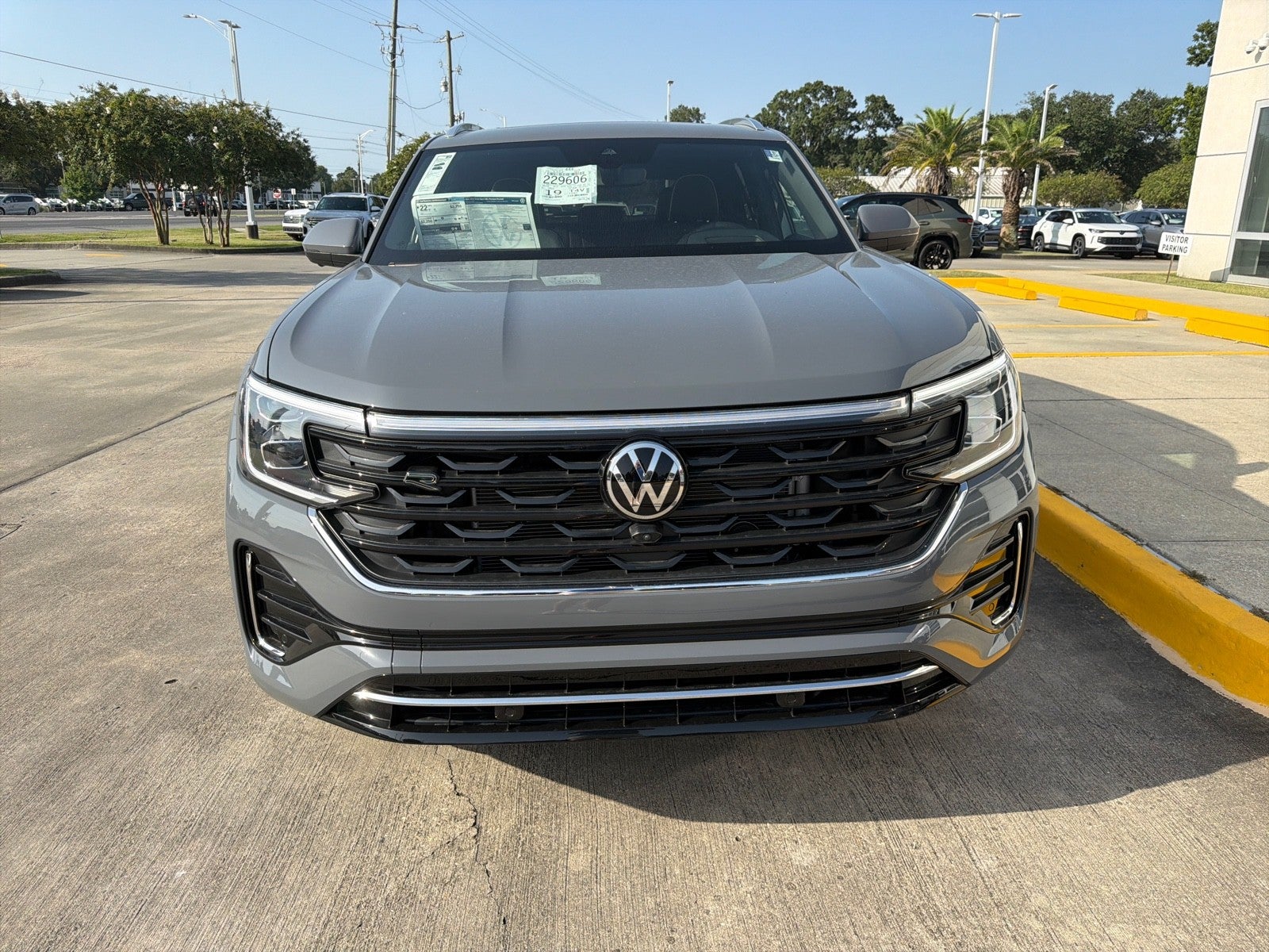 2026 Volkswagen Atlas Cross Sport 2.0T SEL Premium R-Line 4MOTION