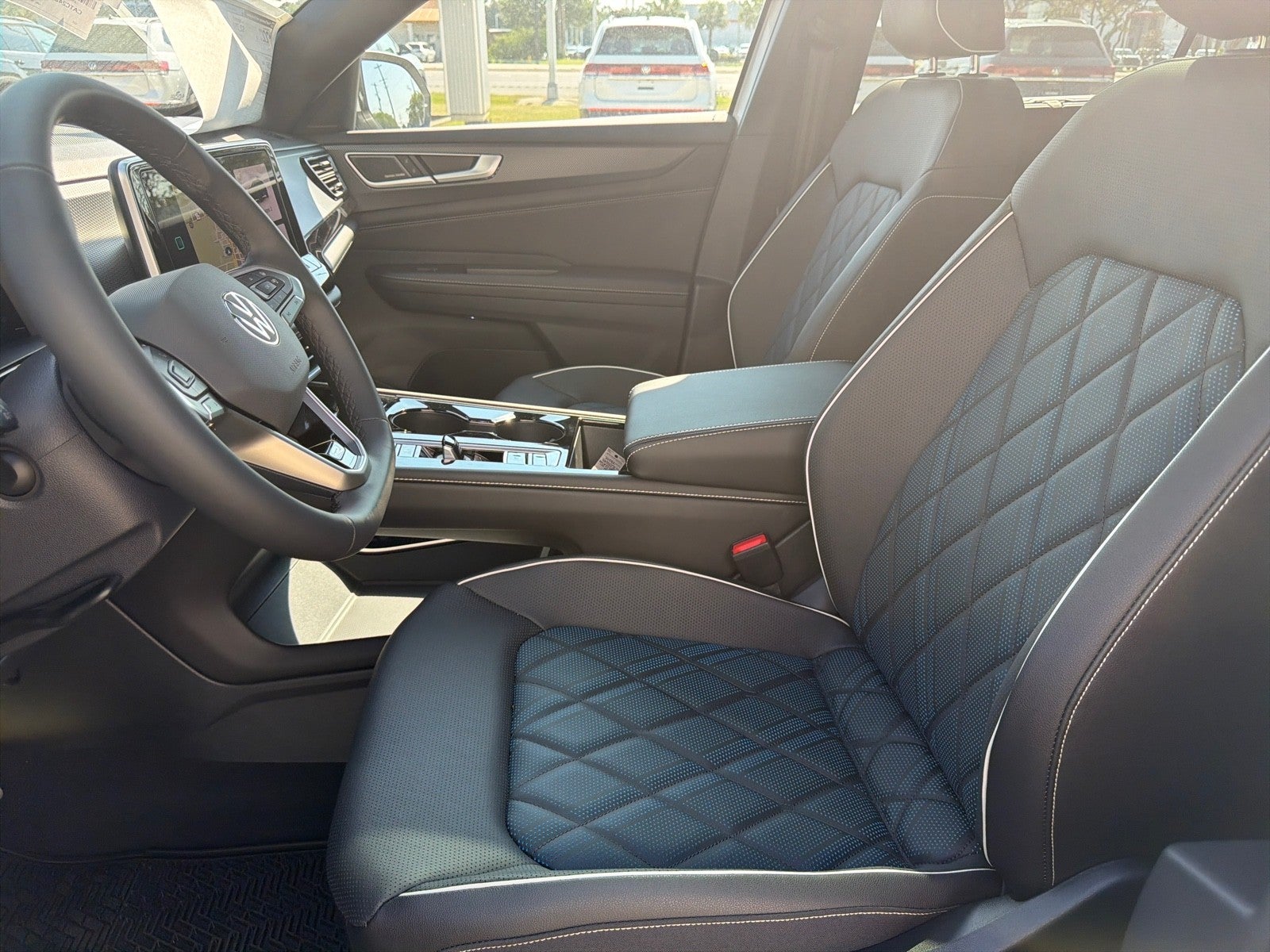 2026 Volkswagen Atlas Cross Sport 2.0T SEL Premium R-Line 4MOTION