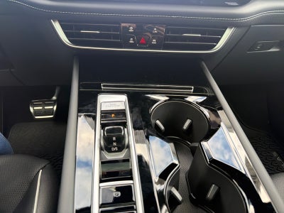 2026 Volkswagen Atlas Cross Sport 2.0T SEL Premium R-Line 4MOTION