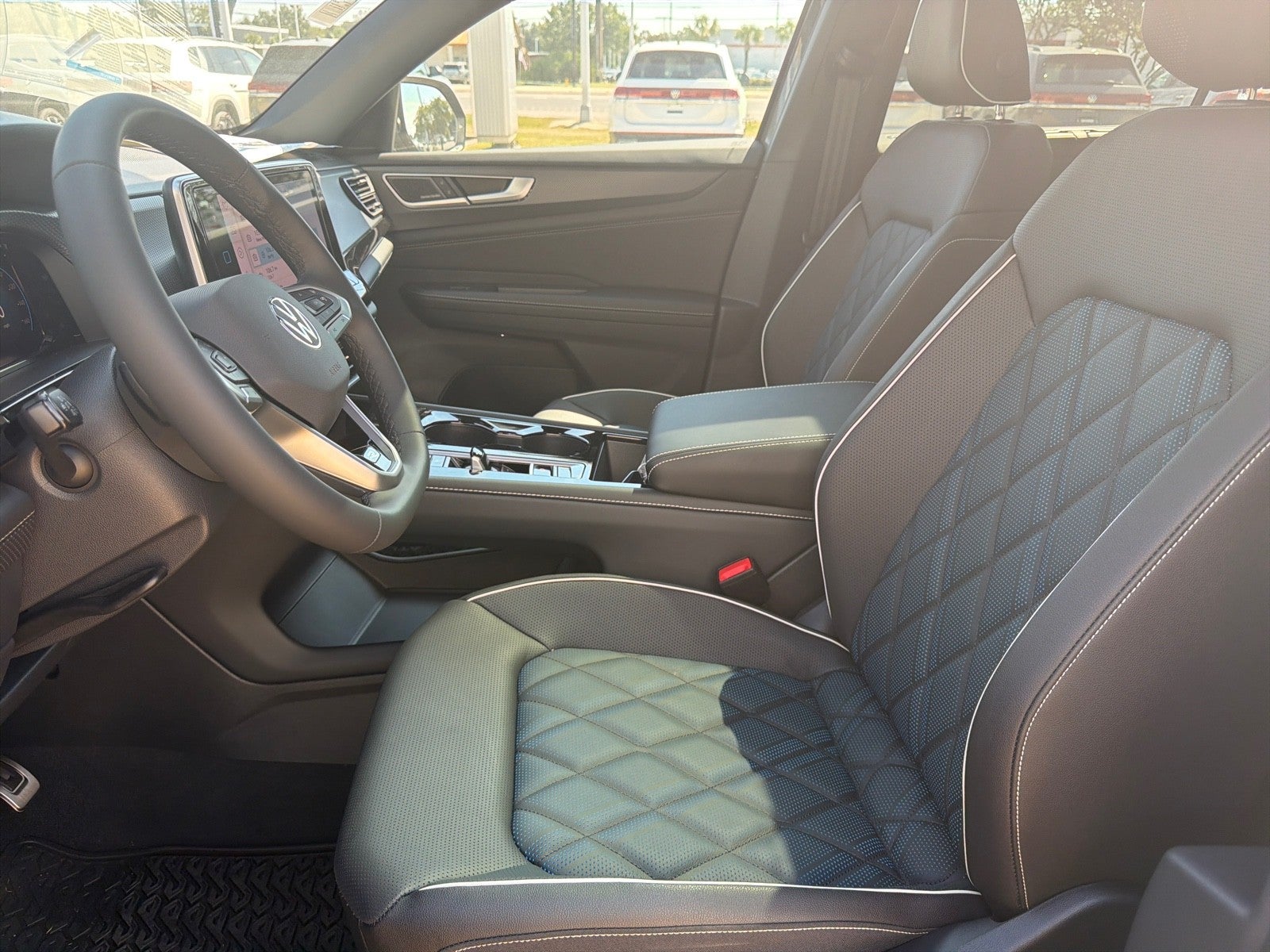 2026 Volkswagen Atlas Cross Sport 2.0T SEL Premium R-Line 4MOTION