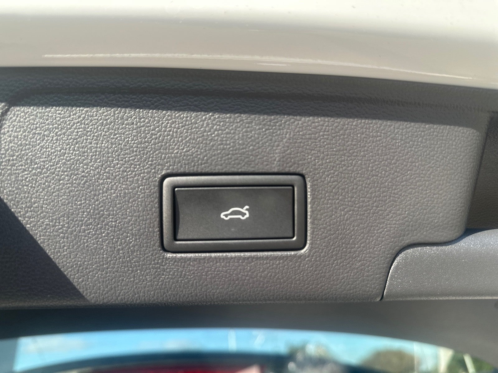 2026 Volkswagen Atlas Cross Sport 2.0T SEL Premium R-Line 4MOTION