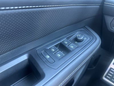 2026 Volkswagen Atlas Cross Sport 2.0T SEL Premium R-Line 4MOTION