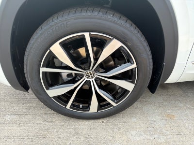 2026 Volkswagen Atlas Cross Sport 2.0T SEL Premium R-Line 4MOTION