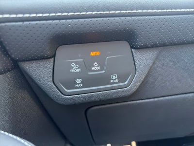 2026 Volkswagen Atlas Cross Sport 2.0T SEL Premium R-Line 4MOTION