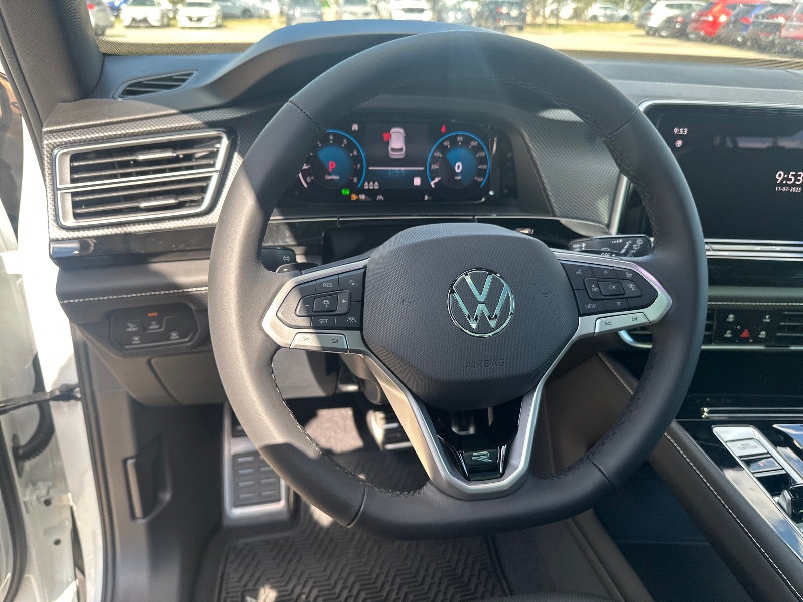 2026 Volkswagen Atlas Cross Sport 2.0T SEL Premium R-Line 4MOTION