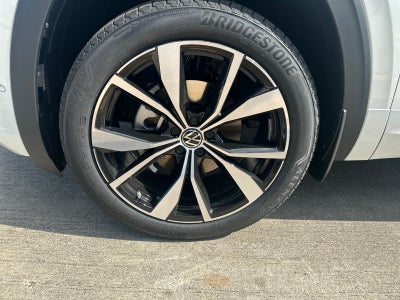 2026 Volkswagen Atlas Cross Sport 2.0T SEL Premium R-Line 4MOTION