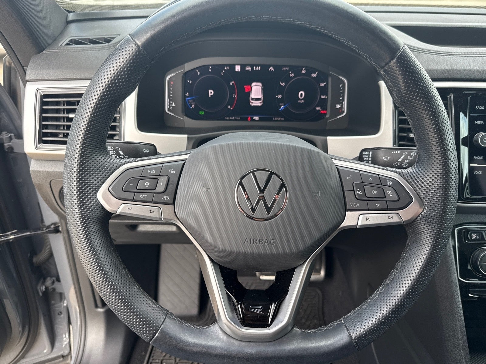 2023 Volkswagen Atlas Cross Sport 3.6L V6 SEL Premium R-Line 4MOTION