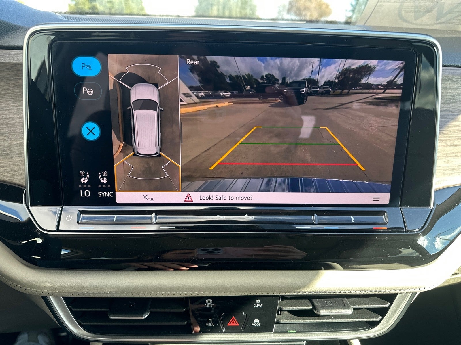 2026 Volkswagen Atlas 2.0T SEL Premium R-Line 4MOTION