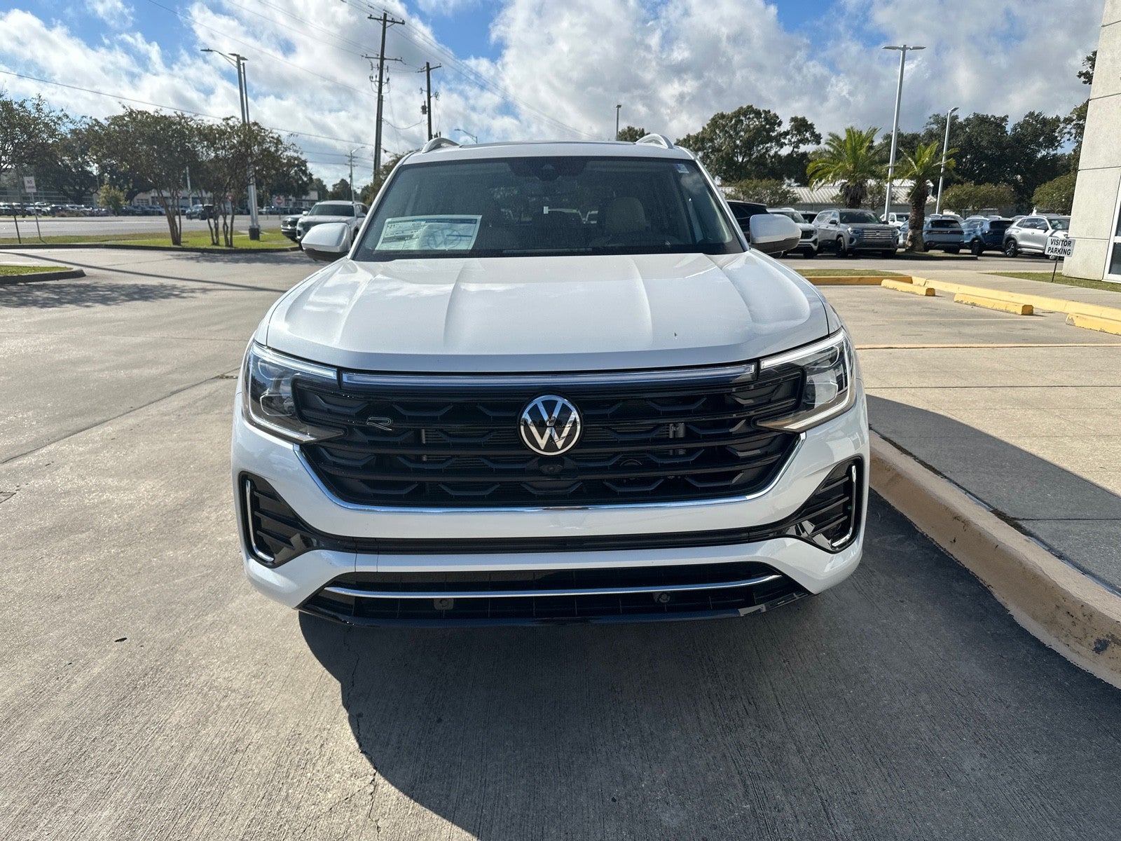 2026 Volkswagen Atlas 2.0T SEL Premium R-Line 4MOTION
