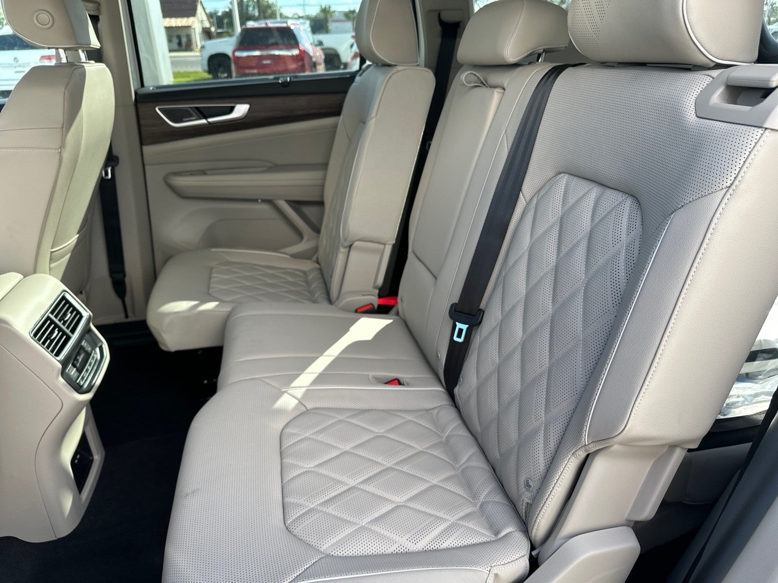 2026 Volkswagen Atlas 2.0T SEL Premium R-Line 4MOTION