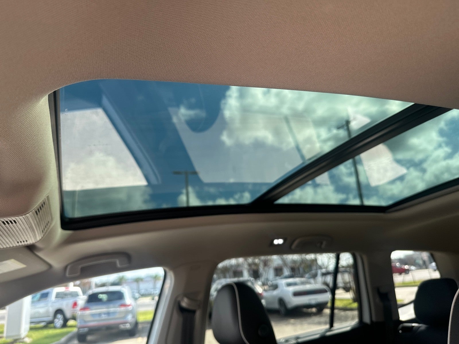 2026 Volkswagen Atlas 2.0T SEL Premium R-Line 4MOTION