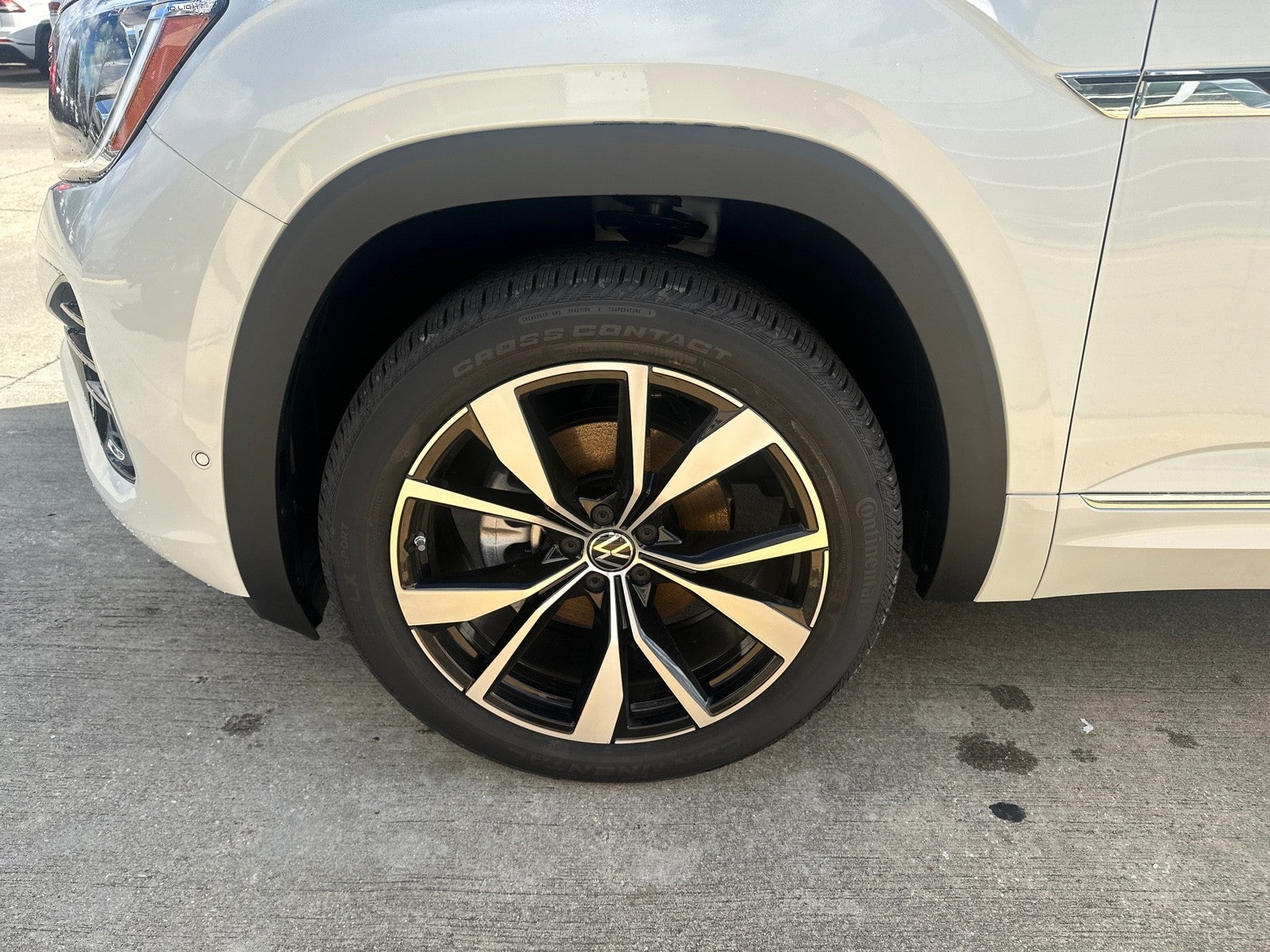 2026 Volkswagen Atlas 2.0T SEL Premium R-Line 4MOTION