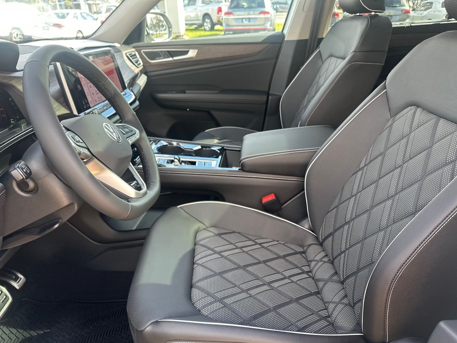 2026 Volkswagen Atlas 2.0T SEL Premium R-Line 4MOTION