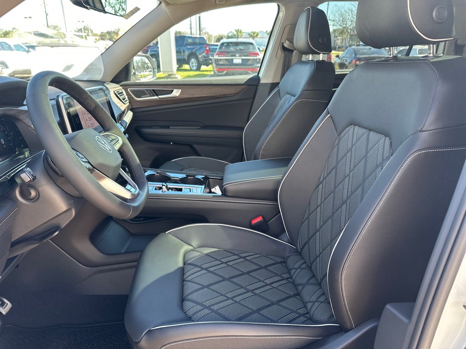 2026 Volkswagen Atlas 2.0T SEL Premium R-Line 4MOTION