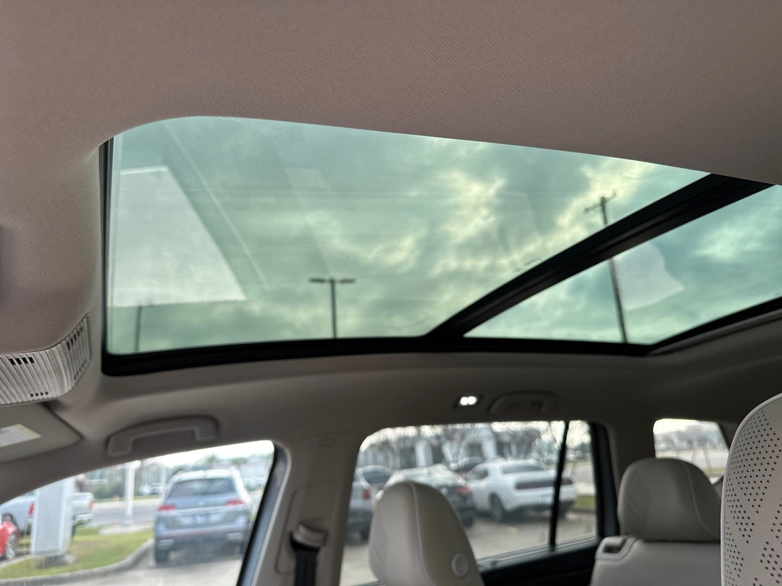 2026 Volkswagen Atlas 2.0T SEL Premium R-Line 4MOTION