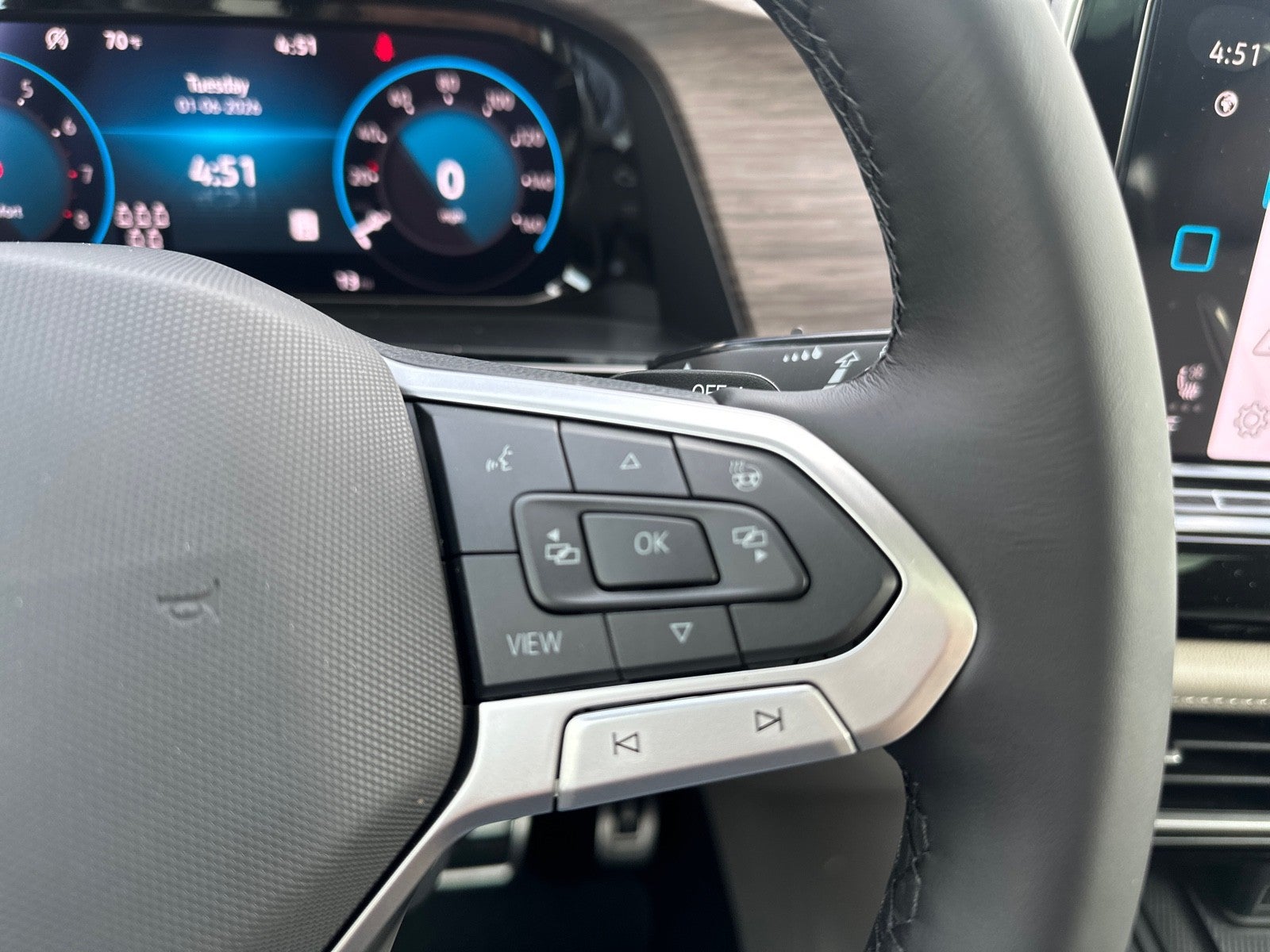 2026 Volkswagen Atlas 2.0T SEL Premium R-Line 4MOTION