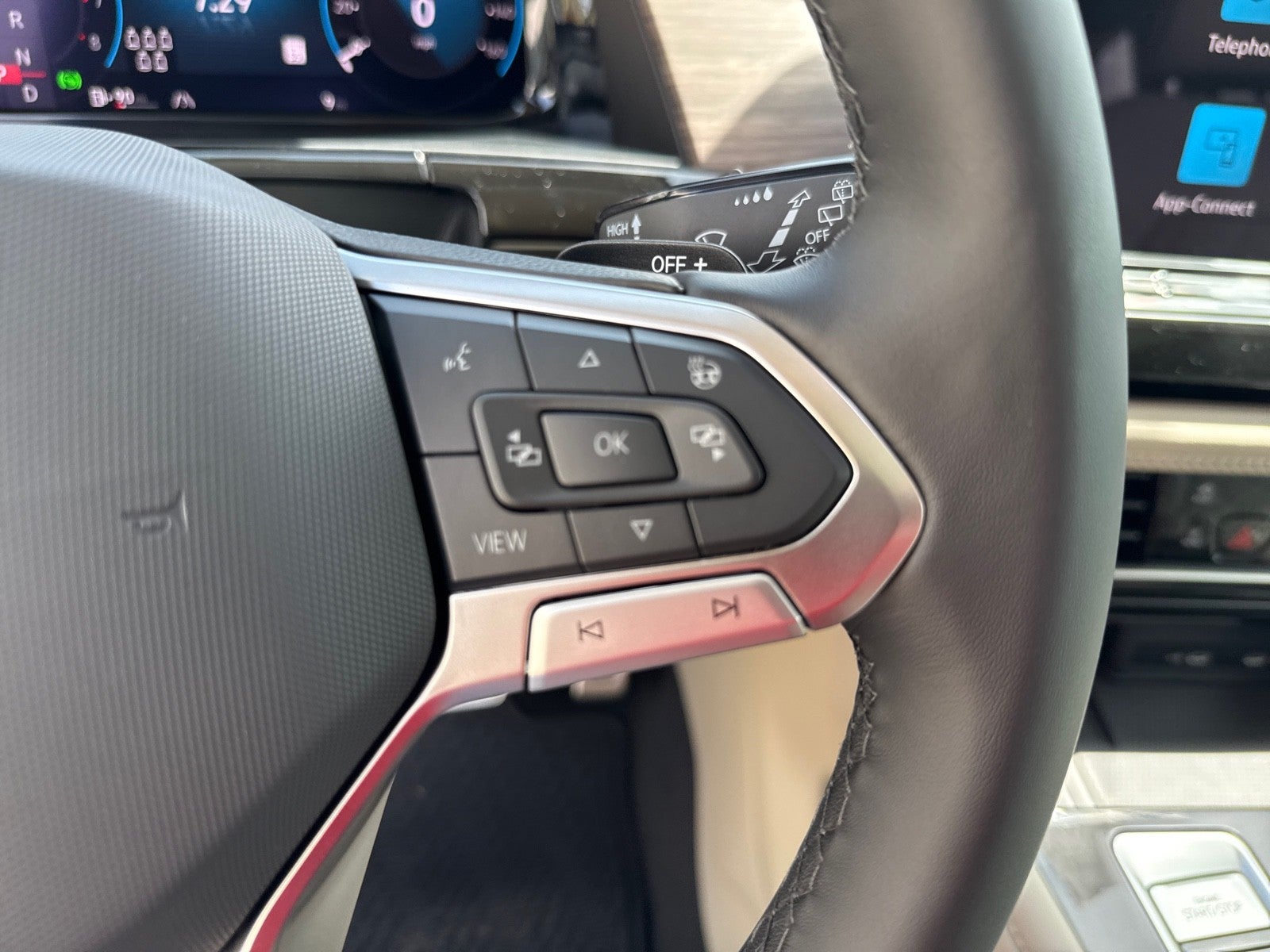 2026 Volkswagen Atlas 2.0T SEL Premium R-Line 4MOTION
