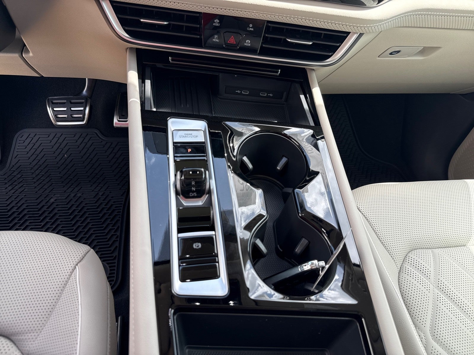 2026 Volkswagen Atlas 2.0T SEL Premium R-Line 4MOTION