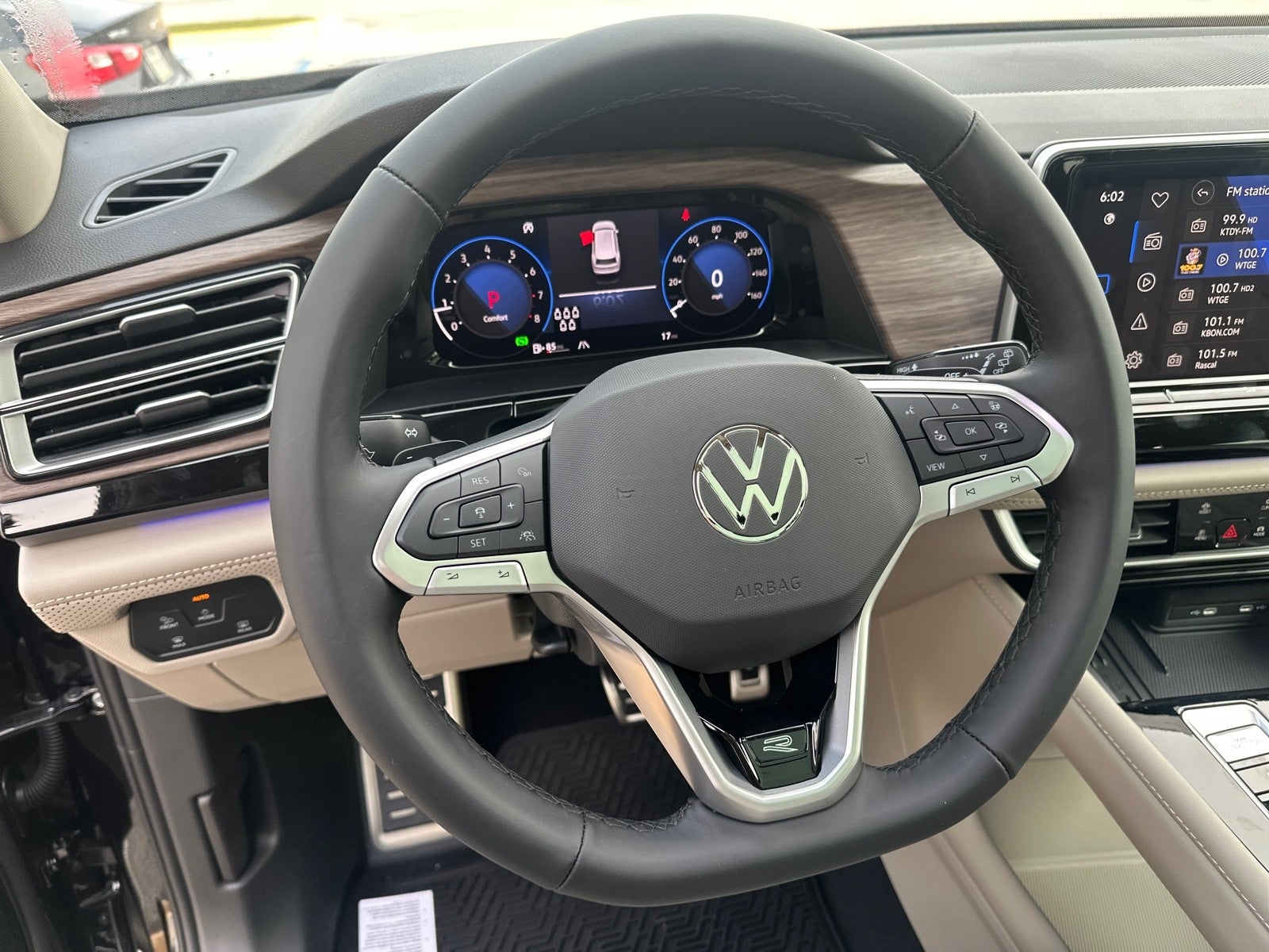 2026 Volkswagen Atlas 2.0T SEL Premium R-Line 4MOTION