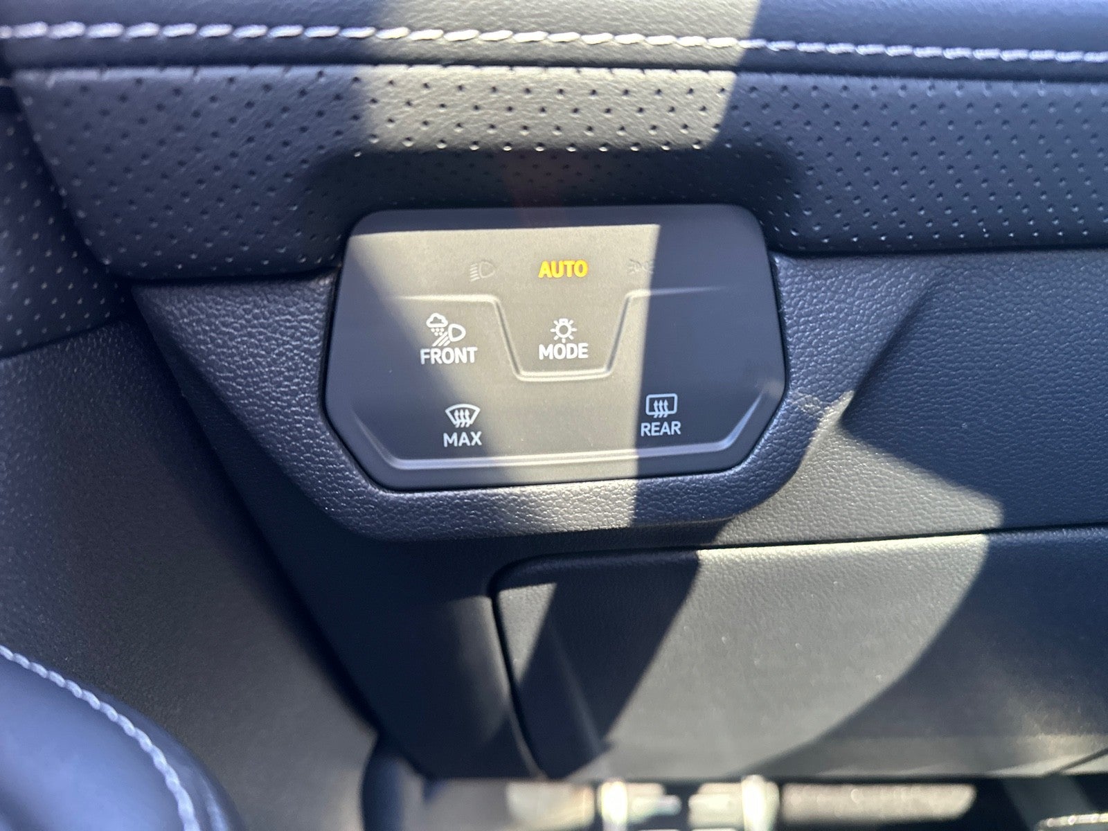 2026 Volkswagen Atlas 2.0T SEL Premium R-Line 4MOTION