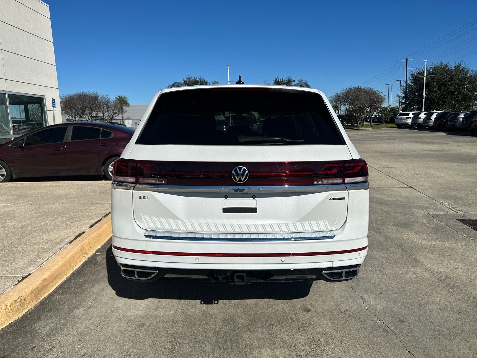 2026 Volkswagen Atlas 2.0T SEL Premium R-Line 4MOTION