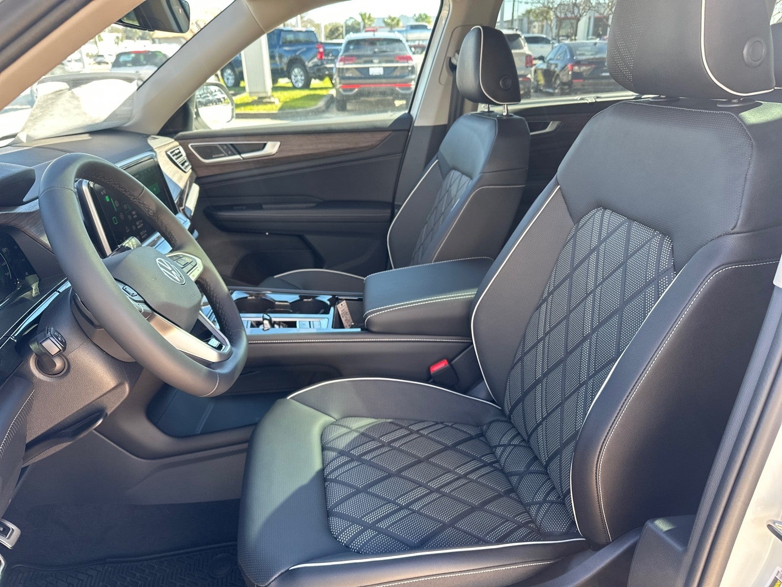 2026 Volkswagen Atlas 2.0T SEL Premium R-Line 4MOTION