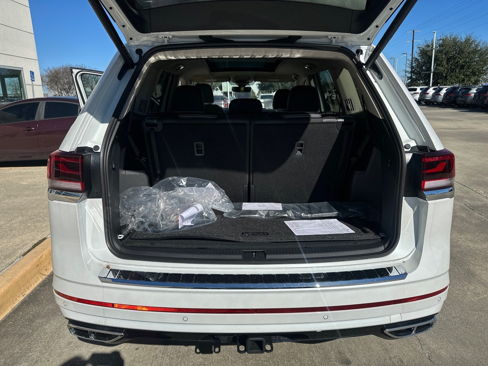 2026 Volkswagen Atlas 2.0T SEL Premium R-Line 4MOTION