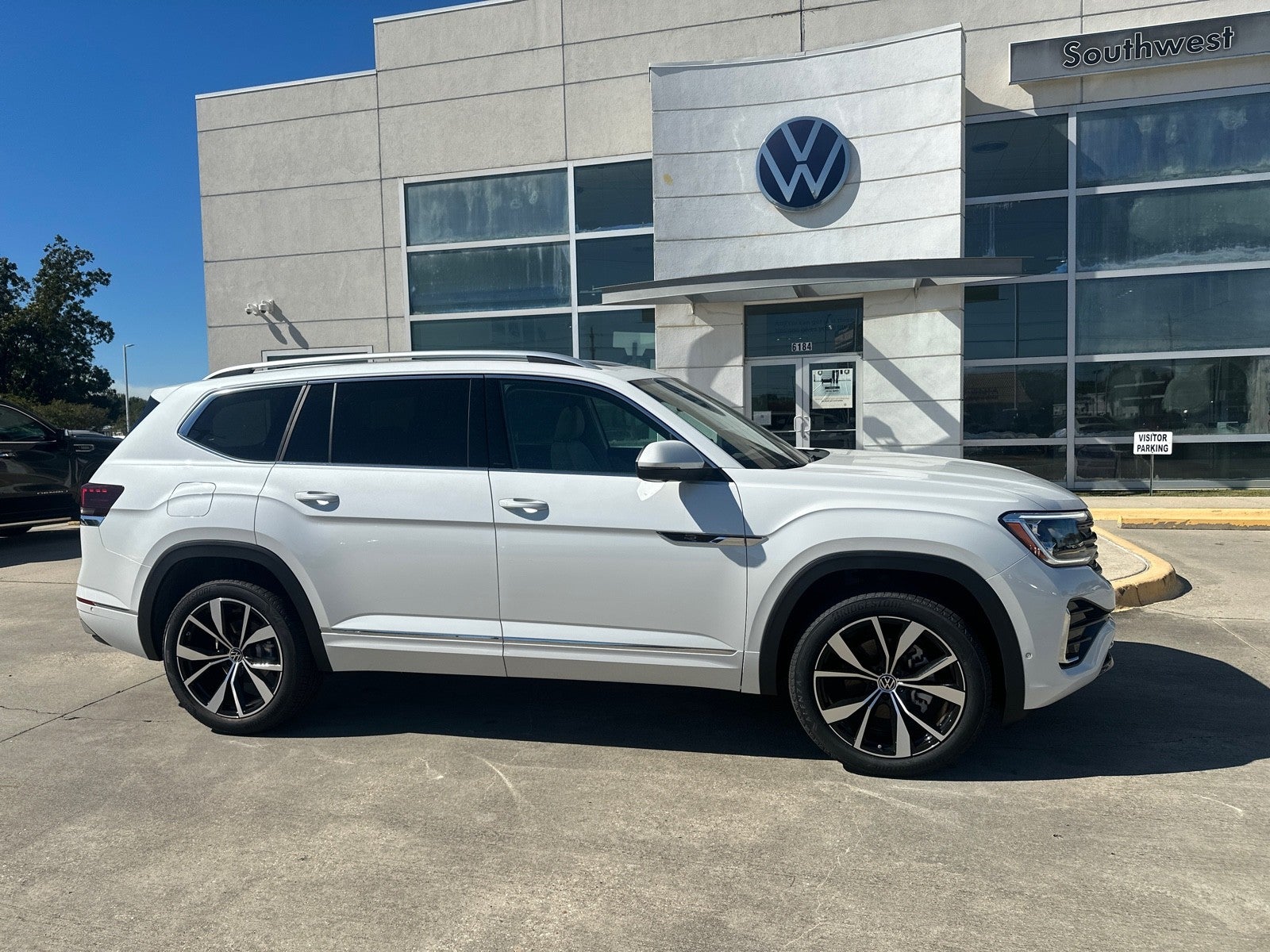2026 Volkswagen Atlas 2.0T SEL Premium R-Line 4MOTION