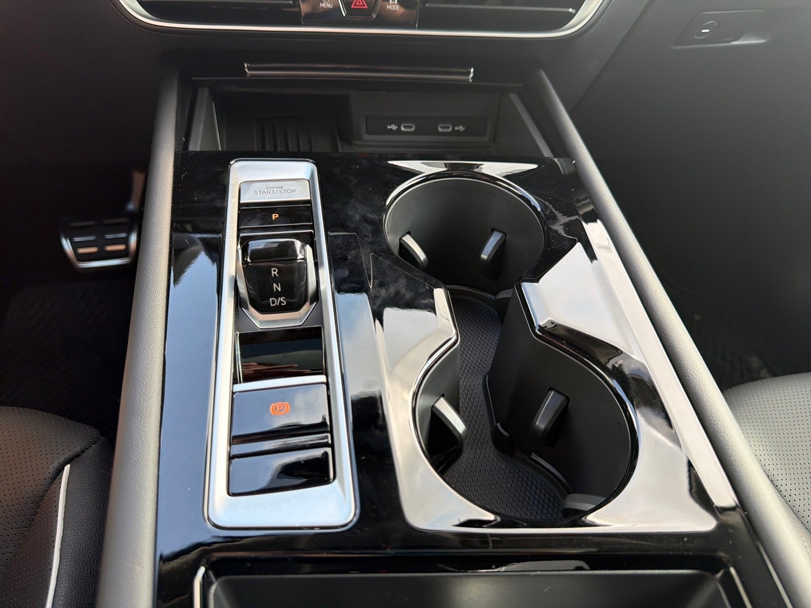 2026 Volkswagen Atlas 2.0T SEL Premium R-Line 4MOTION