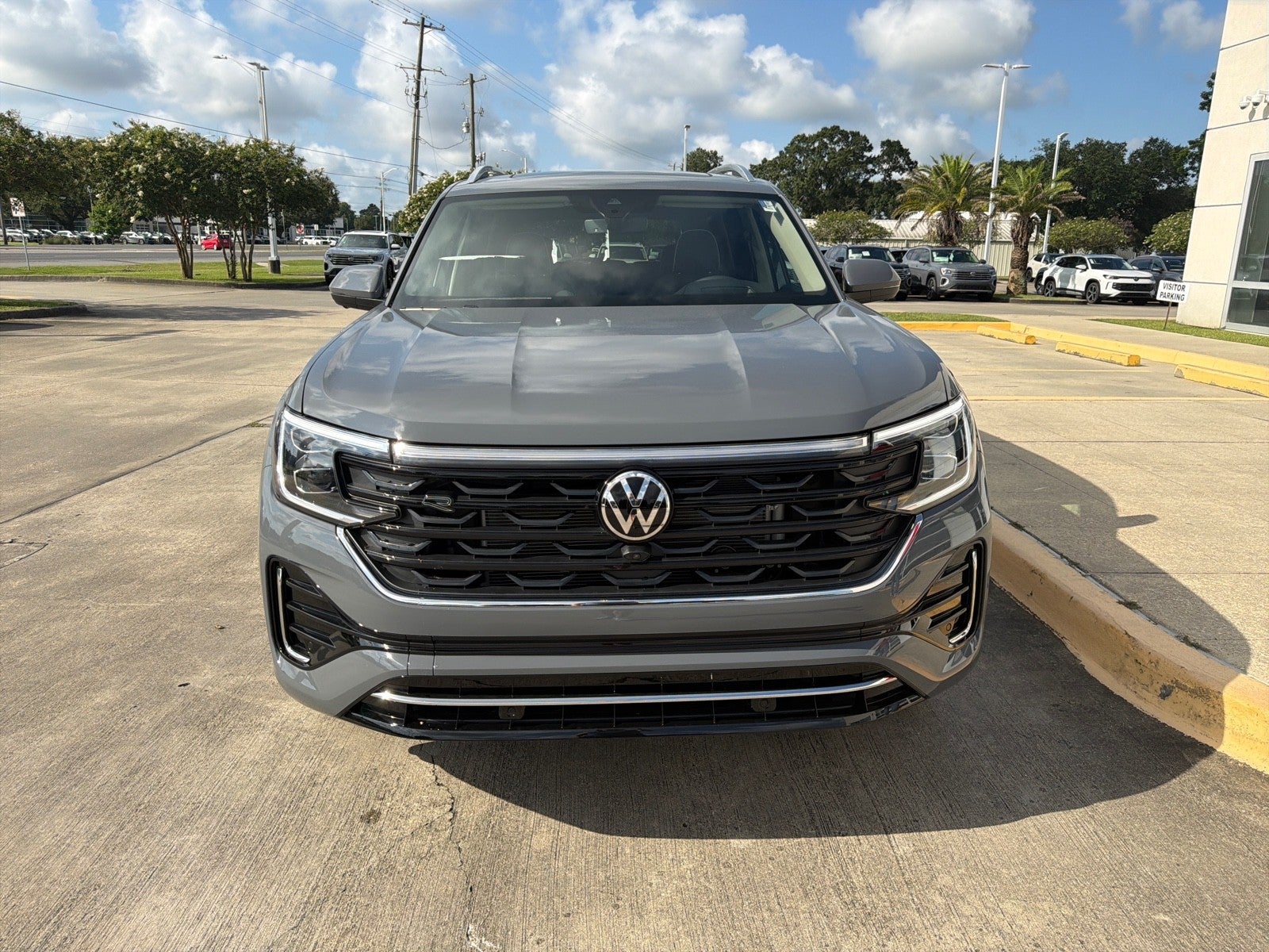 2026 Volkswagen Atlas 2.0T SEL Premium R-Line 4MOTION