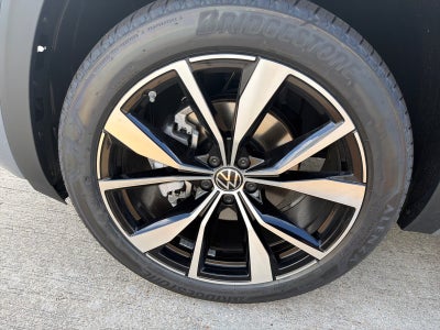 2026 Volkswagen Atlas 2.0T SEL Premium R-Line 4MOTION