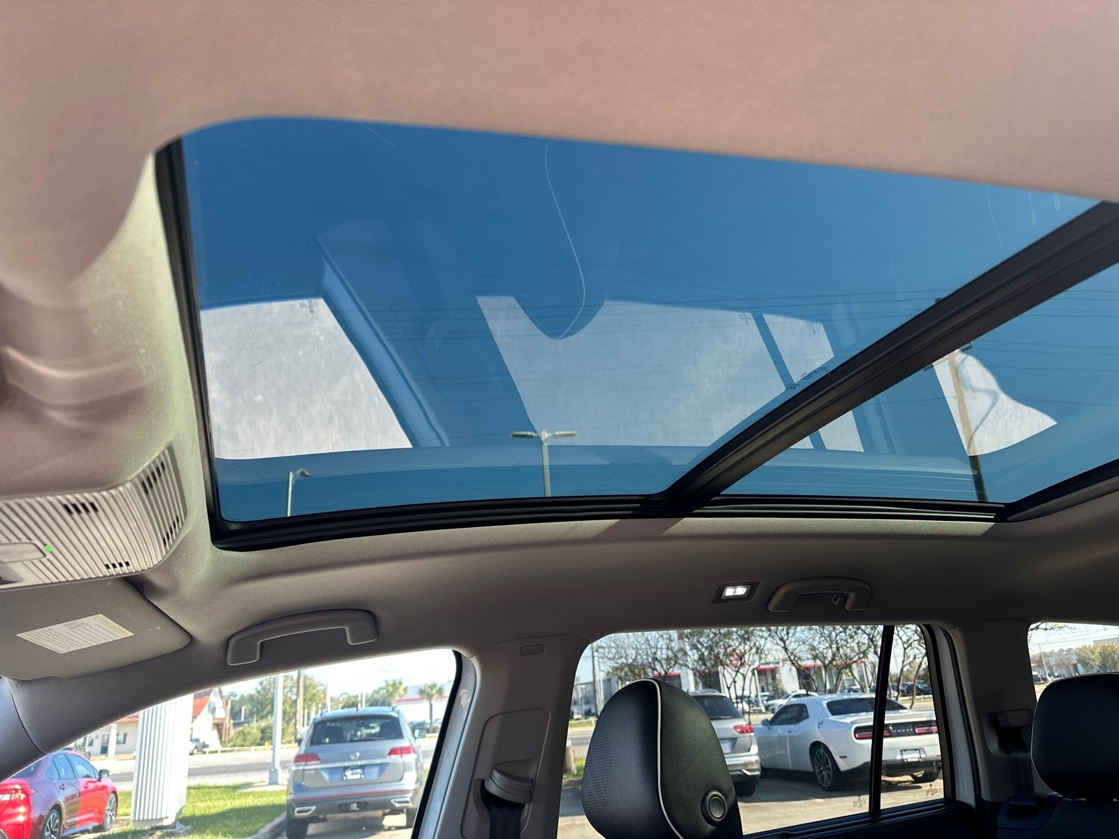 2026 Volkswagen Atlas 2.0T SEL Premium R-Line 4MOTION