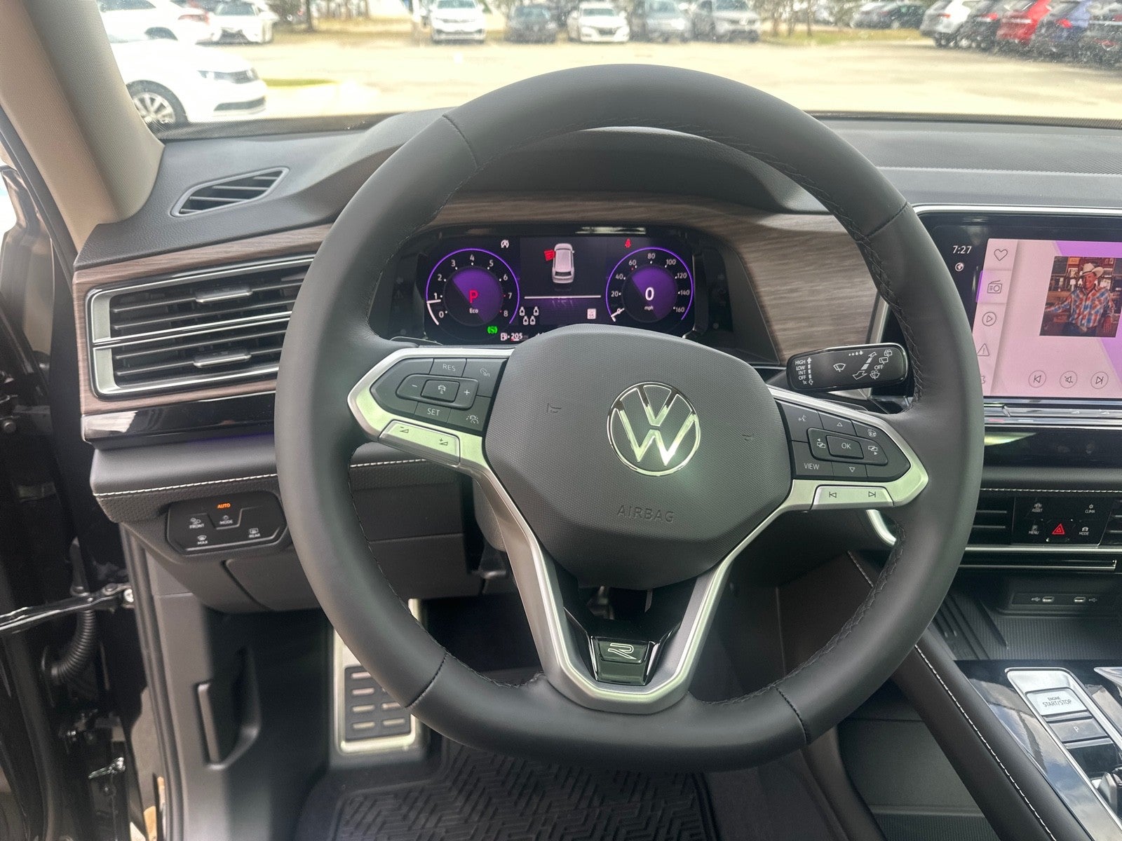 2026 Volkswagen Atlas 2.0T SEL Premium R-Line 4MOTION