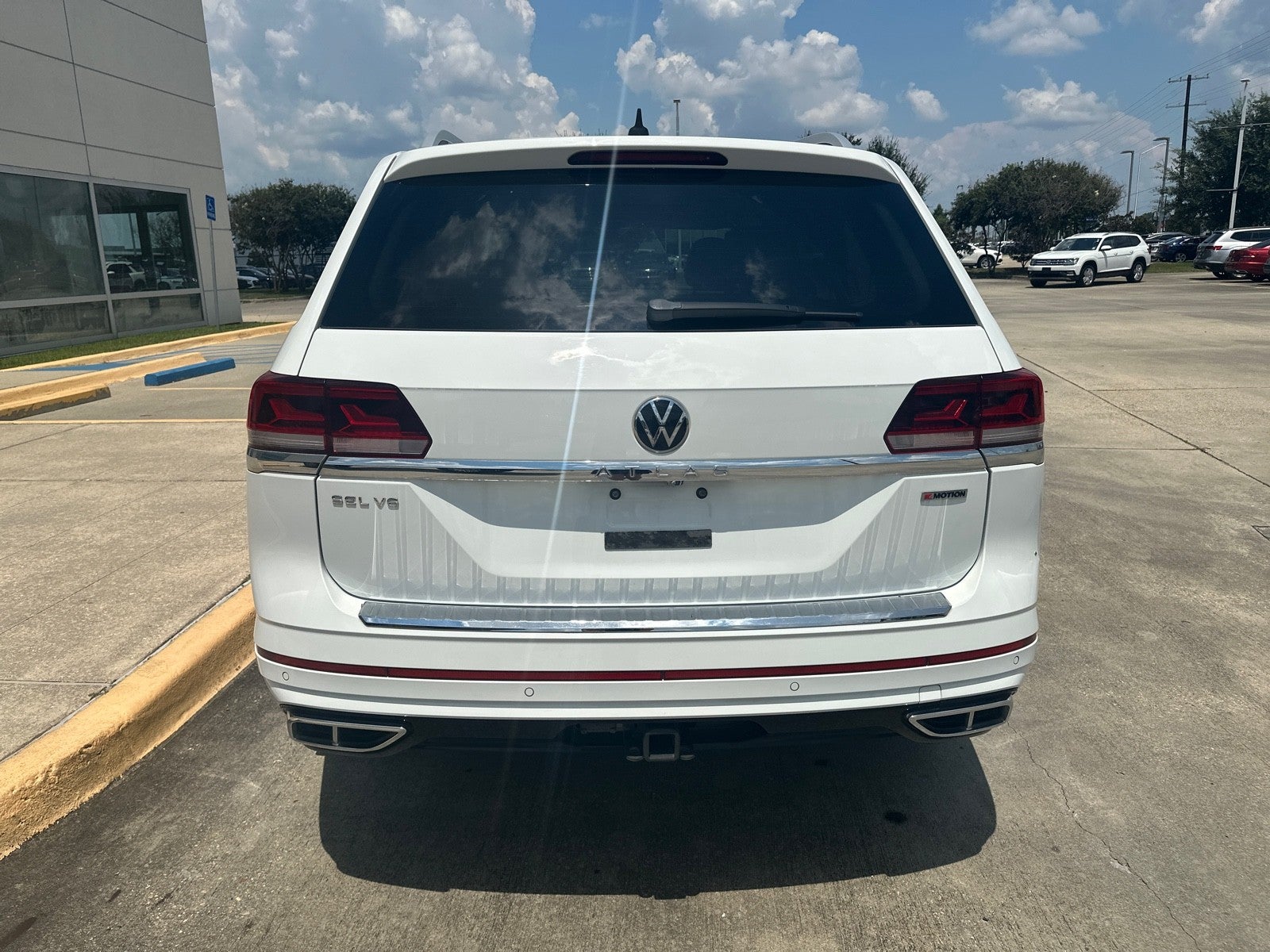 2021 Volkswagen Atlas 2021.5 3.6L V6 SEL Premium R-Line 4MOTION