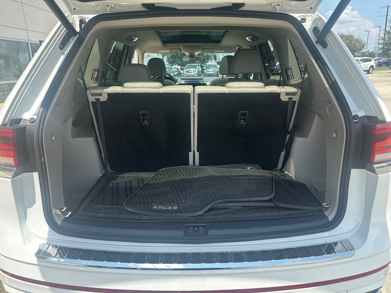 2021 Volkswagen Atlas 2021.5 3.6L V6 SEL Premium R-Line 4MOTION