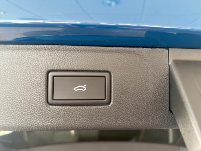 2027 Volkswagen Atlas SE w/Technology FWD