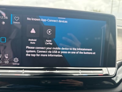 2024 Volkswagen Atlas 2.0T SE w/Technology 4MOTION