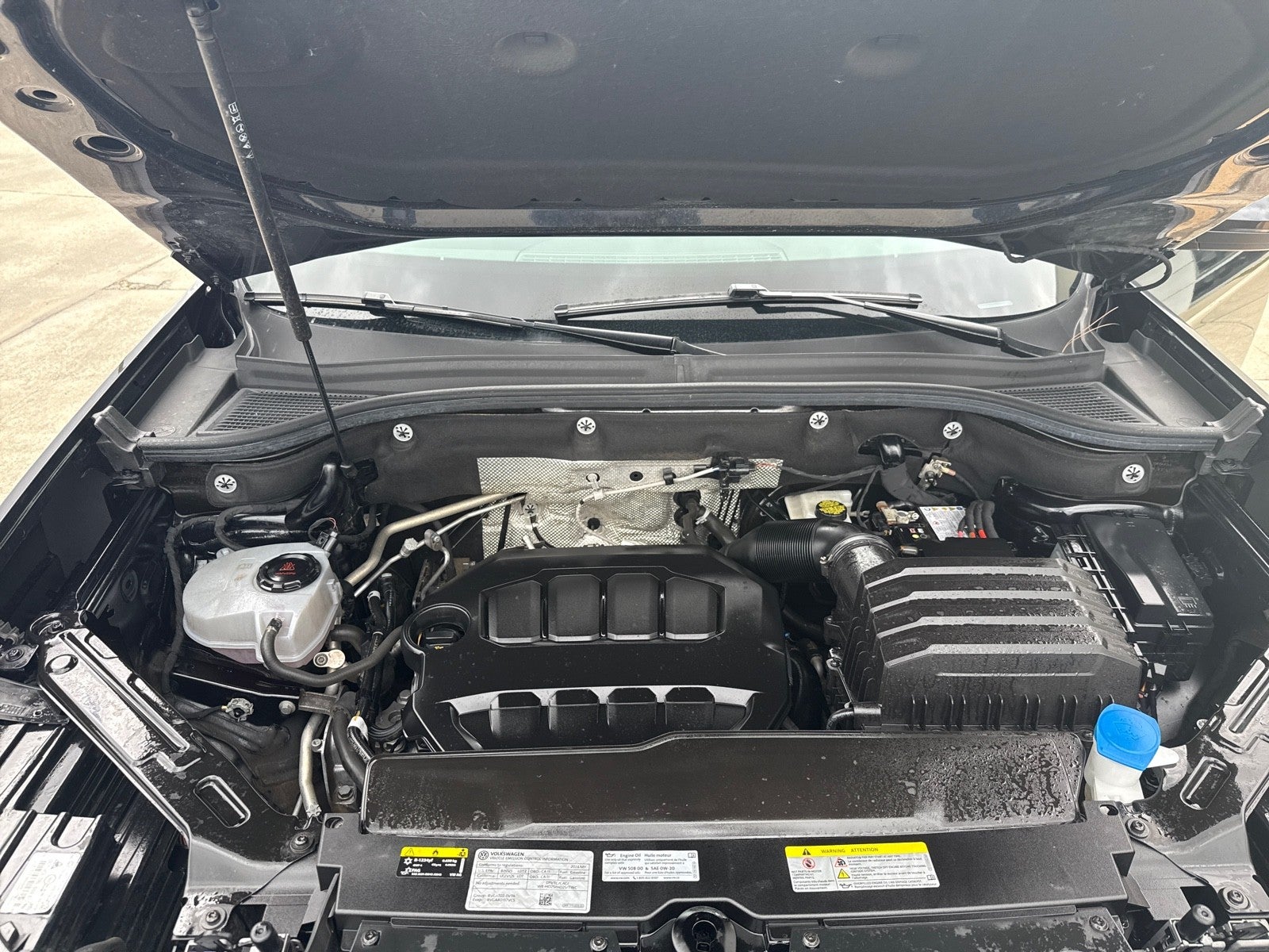 2024 Volkswagen Atlas 2.0T SE w/Technology 4MOTION