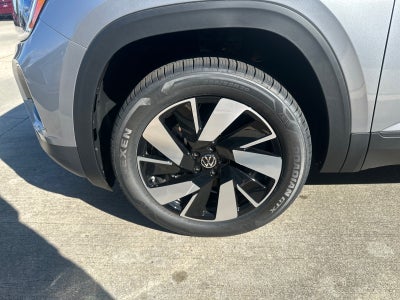 2026 Volkswagen Atlas Cross Sport 2.0T SE w/Technology FWD