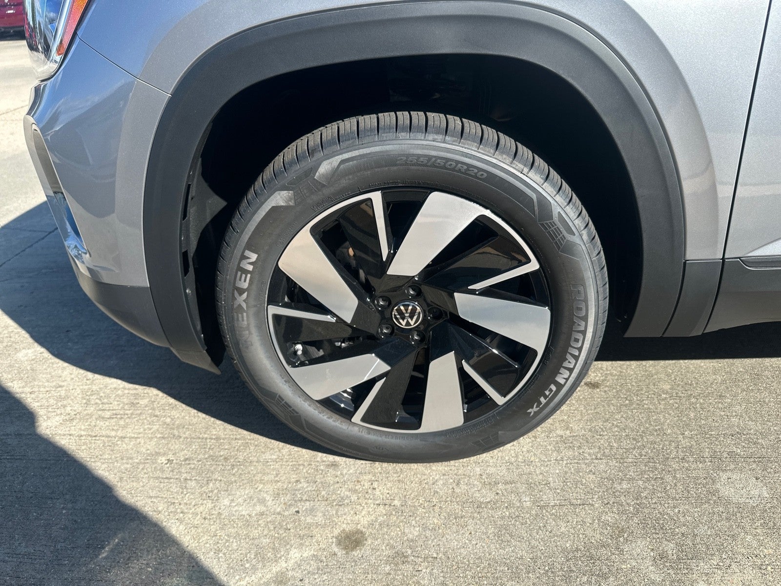 2026 Volkswagen Atlas Cross Sport 2.0T SE w/Technology FWD