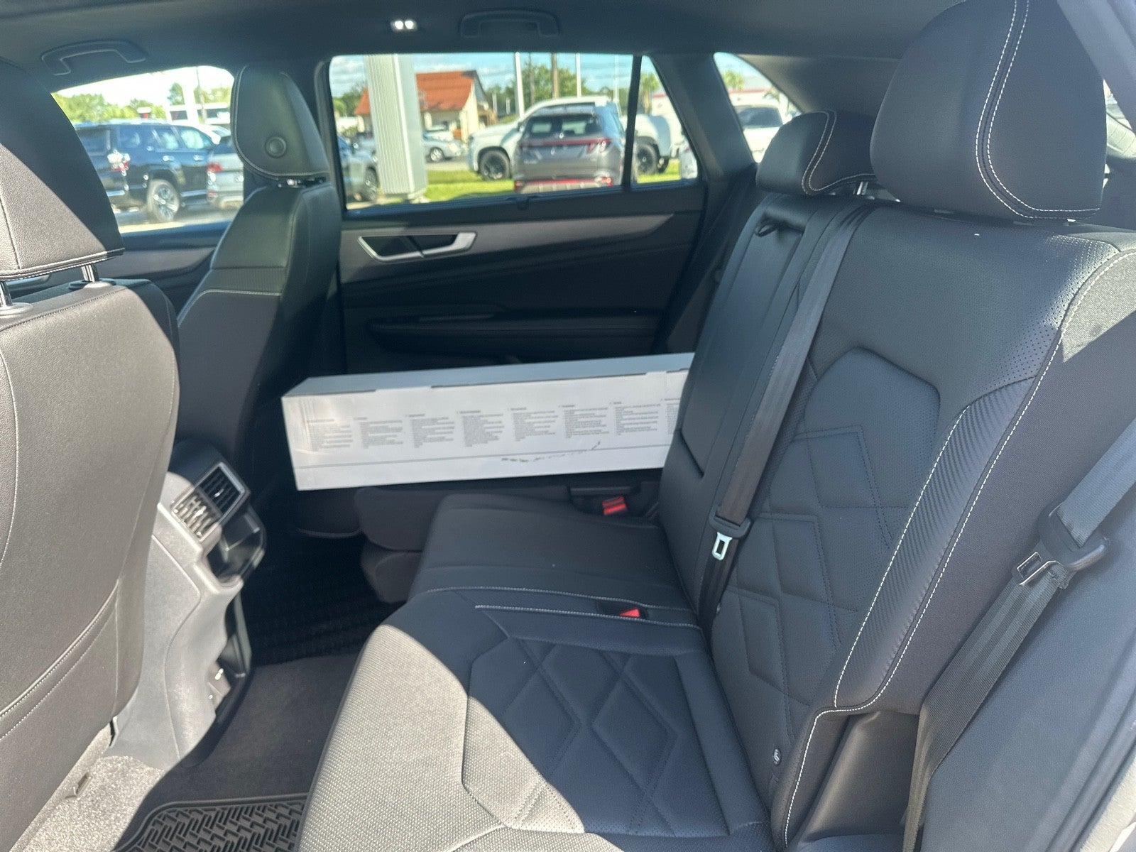 2026 Volkswagen Atlas Cross Sport 2.0T SE w/Technology FWD