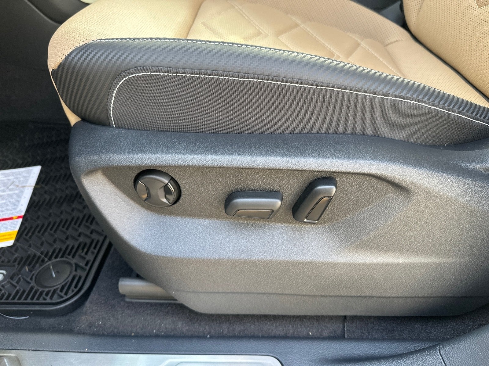 2026 Volkswagen Atlas Cross Sport 2.0T SE w/Technology FWD