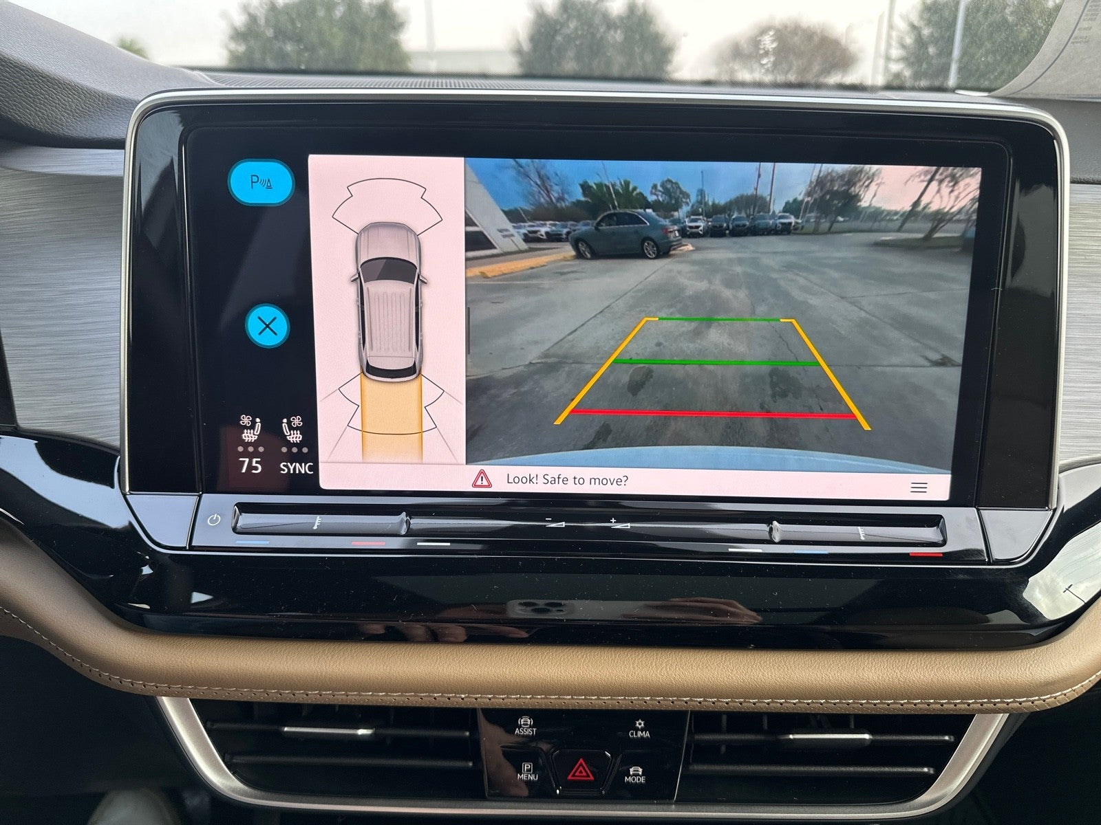 2026 Volkswagen Atlas Cross Sport 2.0T SE w/Technology FWD