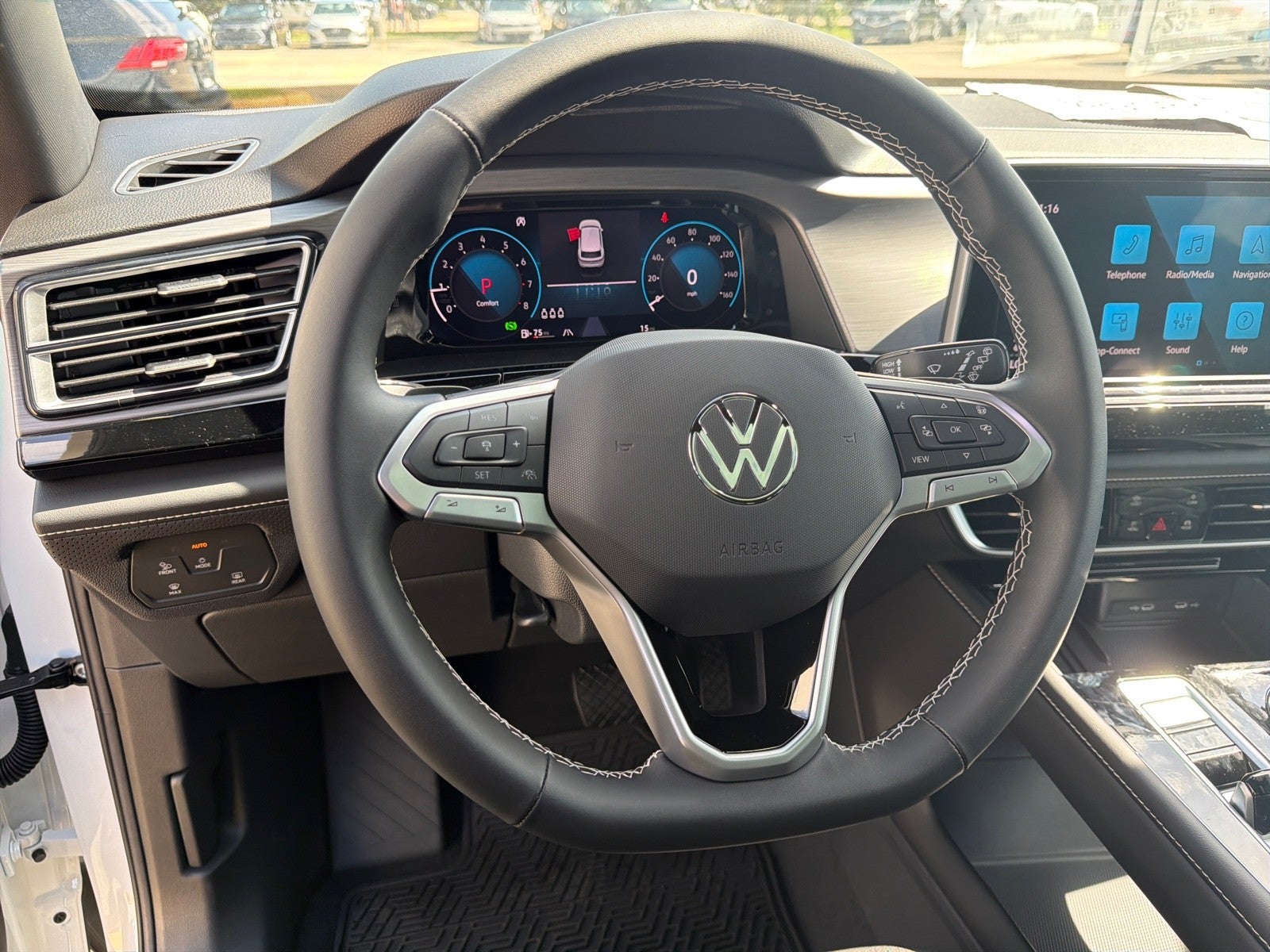 2026 Volkswagen Atlas Cross Sport 2.0T SE w/Technology FWD