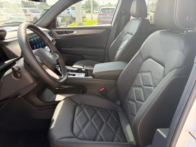 2026 Volkswagen Atlas Cross Sport 2.0T SE w/Technology FWD