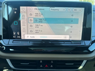 2026 Volkswagen Atlas Cross Sport 2.0T SE w/Technology FWD