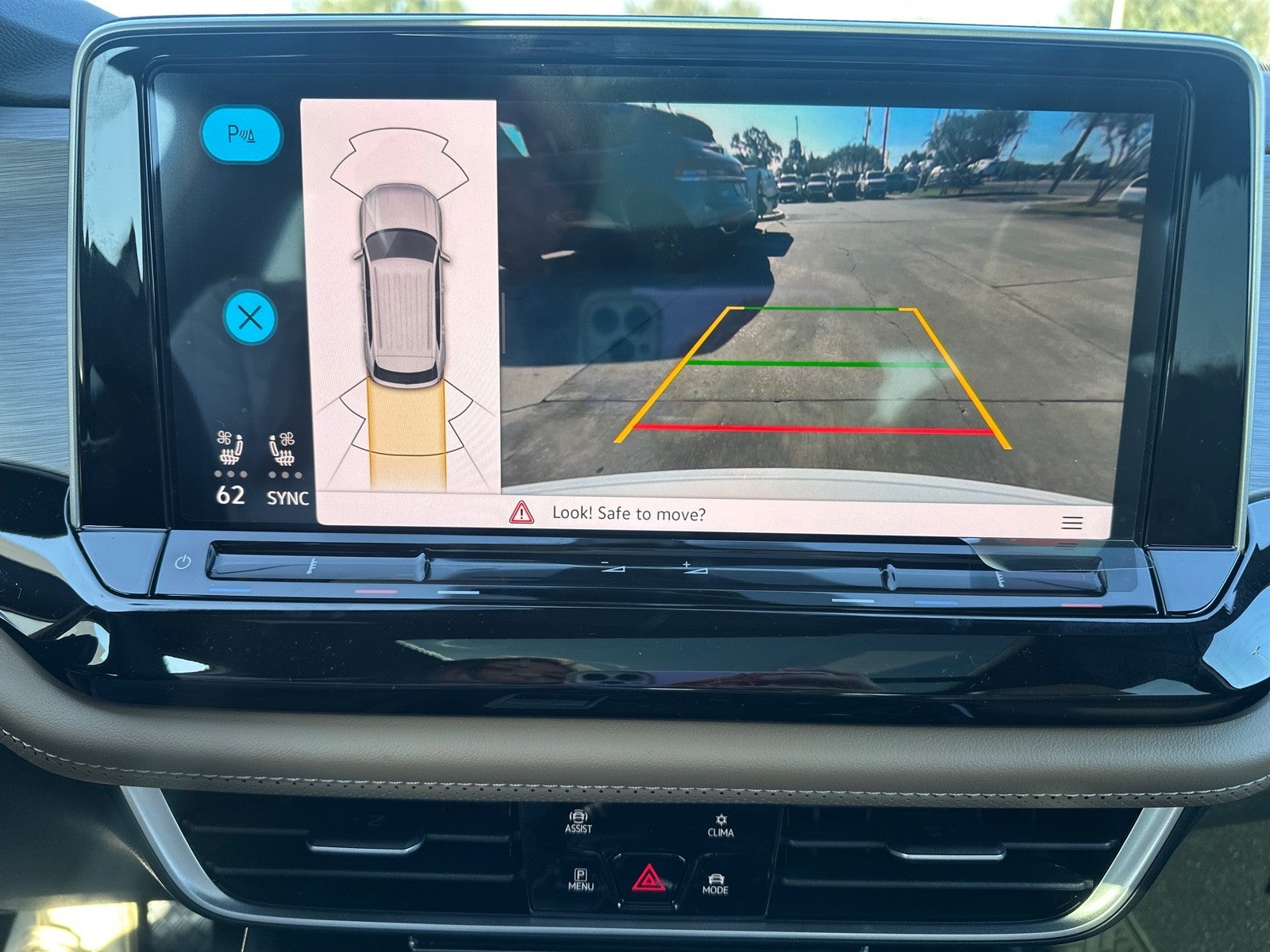 2026 Volkswagen Atlas Cross Sport 2.0T SE w/Technology FWD